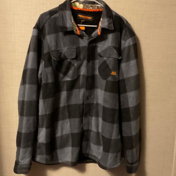 Realtree Black and Gray Plaid Shirt Jacket - Picture 1 of 11